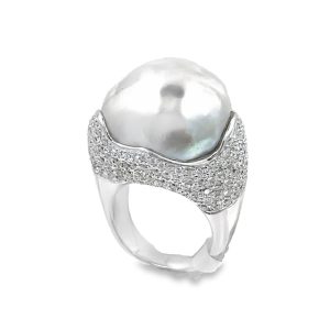 Estate White Gold Diamond and Pearl Ring