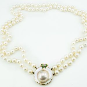 1970's Yellow Gold Clasp Double Strand Pearl Necklace